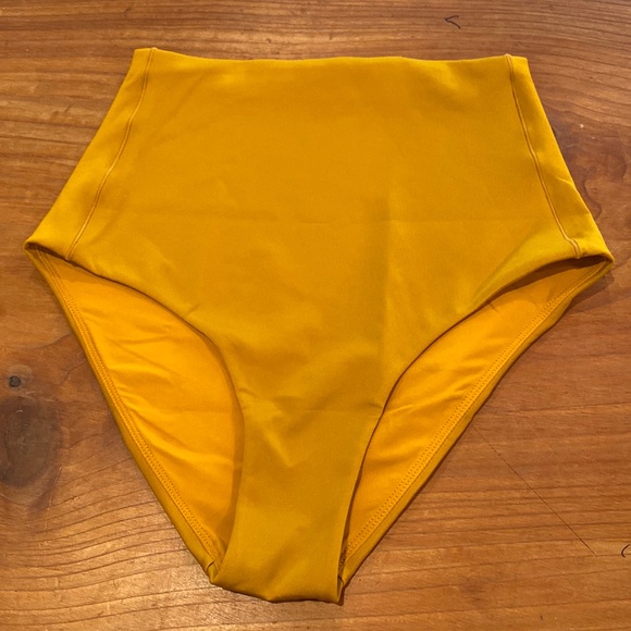 Left On Friday Other - NWOT Left on Friday Premium Swimwear Hi Tide bottom